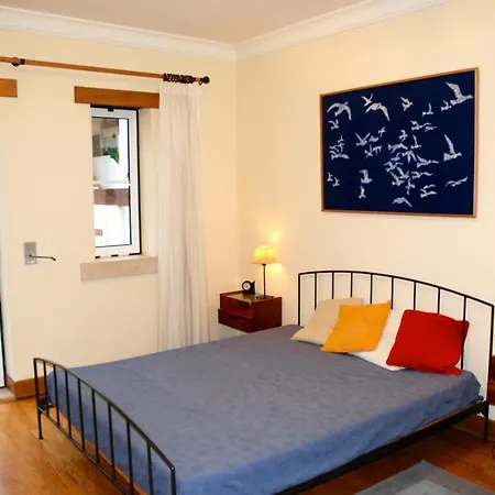 Daire Blue - 4 Bedroom Sea View In Amazing São Martinho do Porto