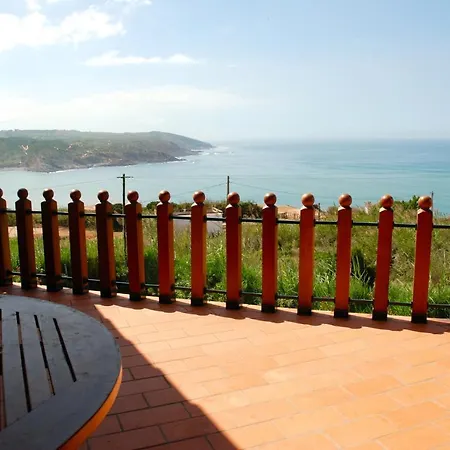 Blue - 4 Bedroom Sea View In Amazing Daire São Martinho do Porto